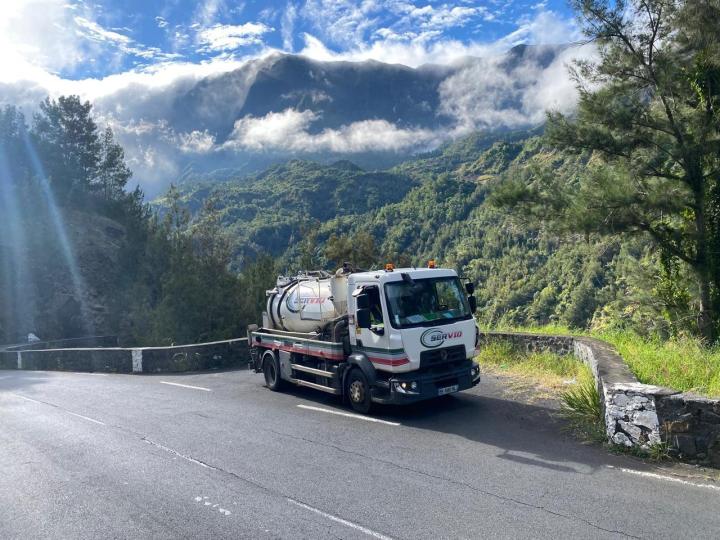 Vidange de bac à graisse : collecte, transport, traitement et élimination de déchets