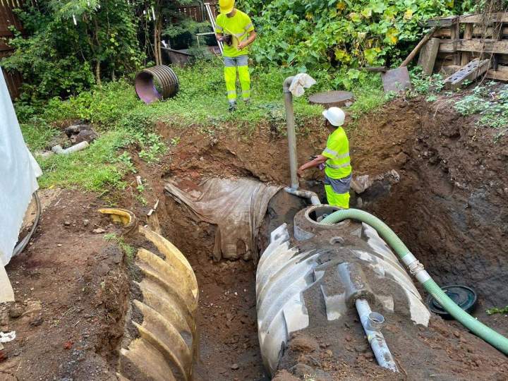 Nous menons à bien tous travaux d'assainissement